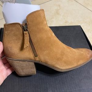 Brand new suede Frye boots